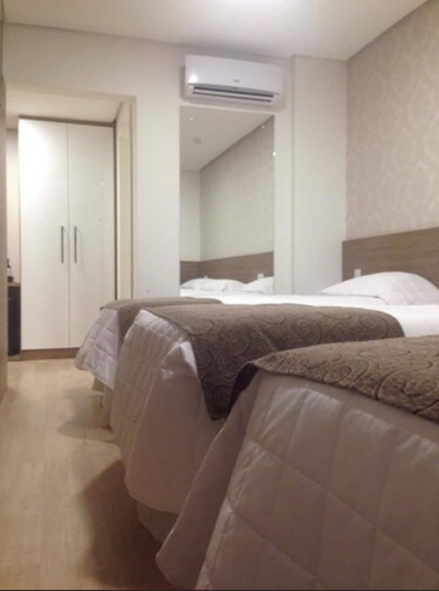 Holiday & Business Hotel - Em Frente Ao Centro De Eventos E Arena Conda Chapeco Luaran gambar