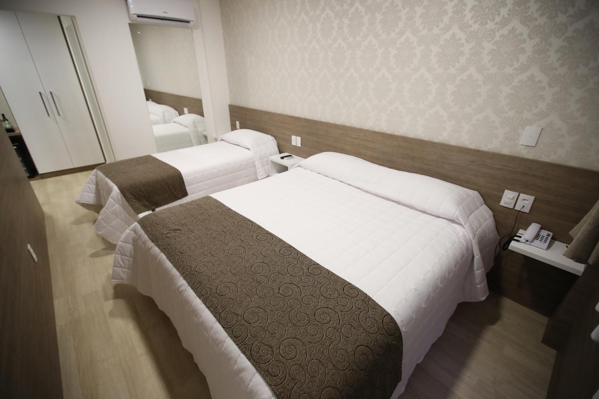 Holiday & Business Hotel - Em Frente Ao Centro De Eventos E Arena Conda Chapeco Bilik gambar