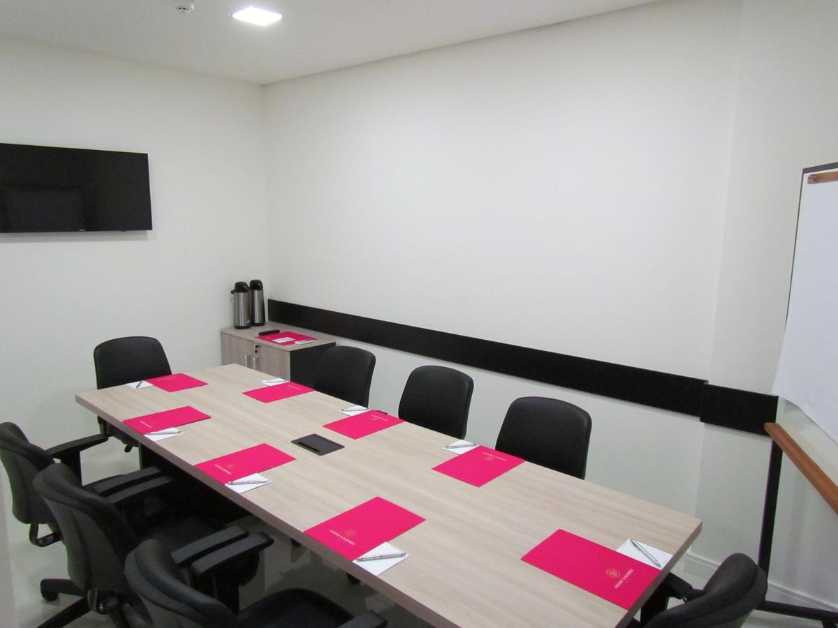 Holiday & Business Hotel - Em Frente Ao Centro De Eventos E Arena Conda Chapeco Luaran gambar